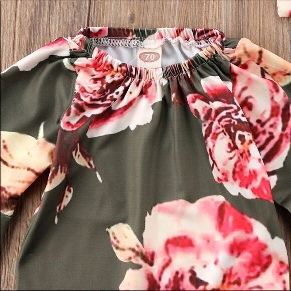 Floral Bell Sleeve Romper and Headband Set - Picture 6 of 6